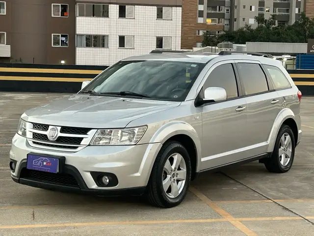 Carro Fiat Freemont 2012 2.4 16V Precision (Aut)