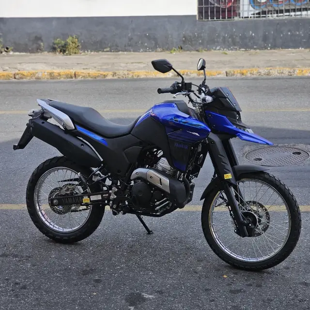 Moto Yamaha XTZ 250 Lander 2025 Connected