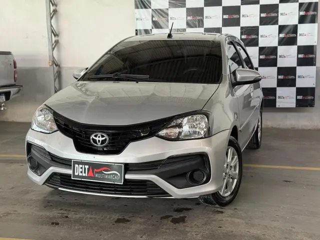 Carro Toyota Etios 2019 Platinum 1.5 (Aut) (Flex)