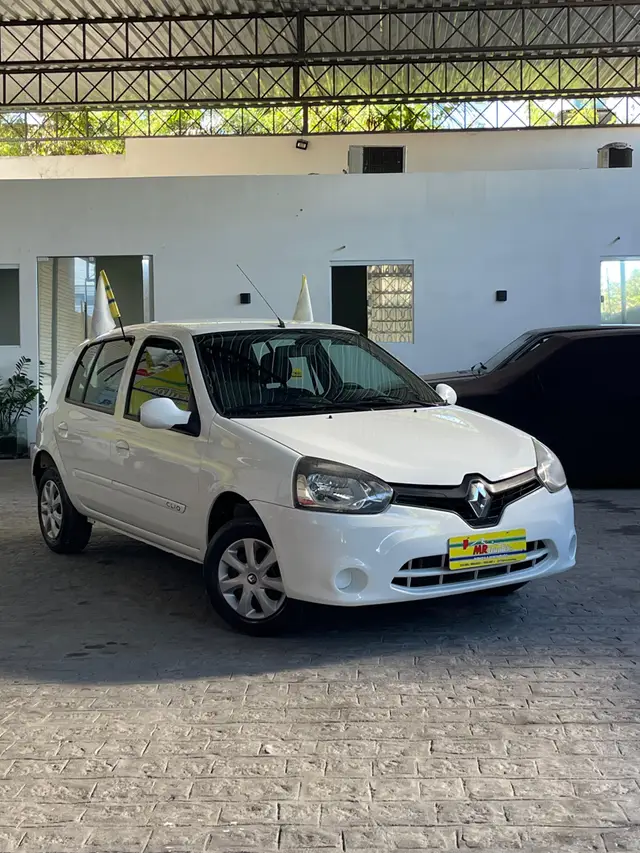 Carro Renault Clio 2016 Expression 1.0 16V (Flex)