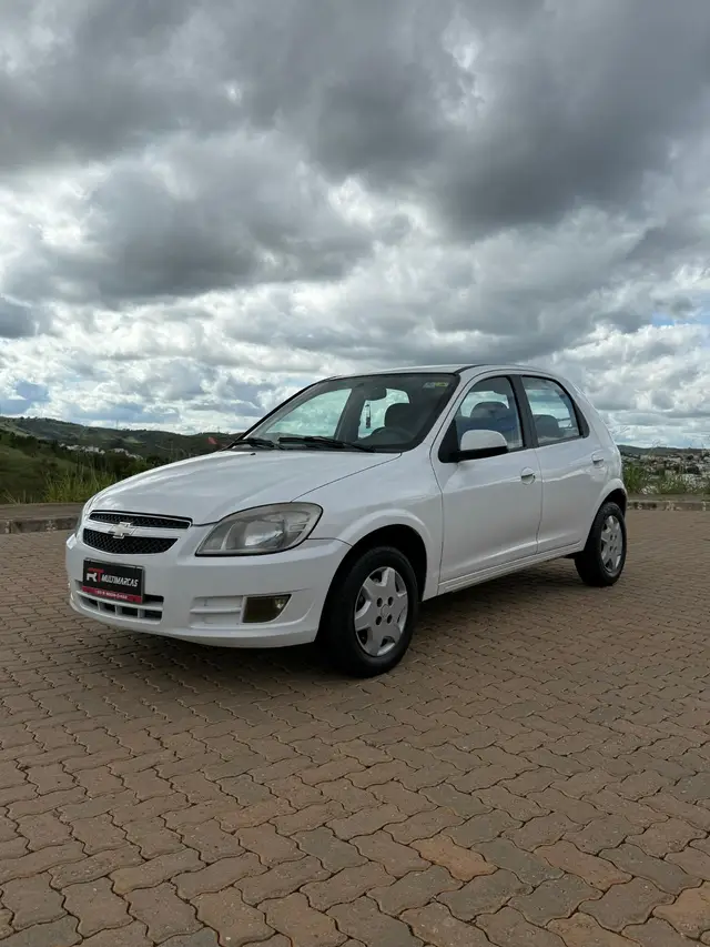 Carro Chevrolet Celta 2015 LT 1.0 (Flex)