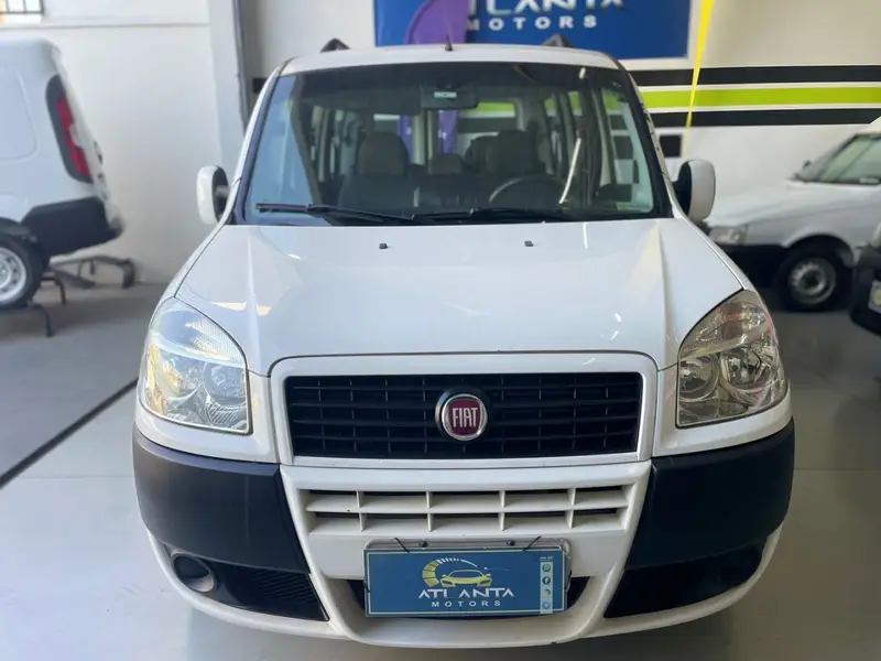Fiat Doblò Essence 1.8 7L (Flex)