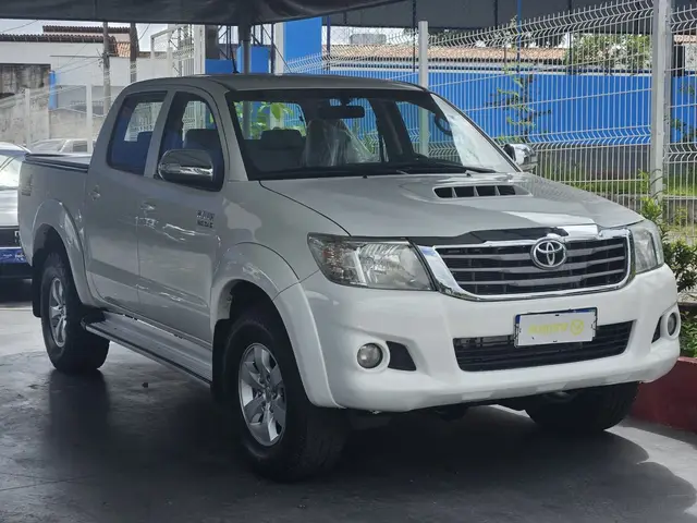 Carro Toyota Hilux Cabine Dupla 2015 Hilux 3.0 TDI 4x4 CD SRV Top (Aut)