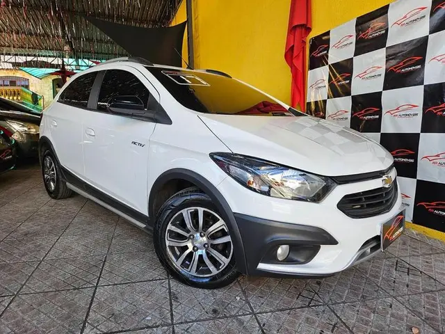 Carro Chevrolet Onix 2017 1.4 Activ SPE/4 (Aut)