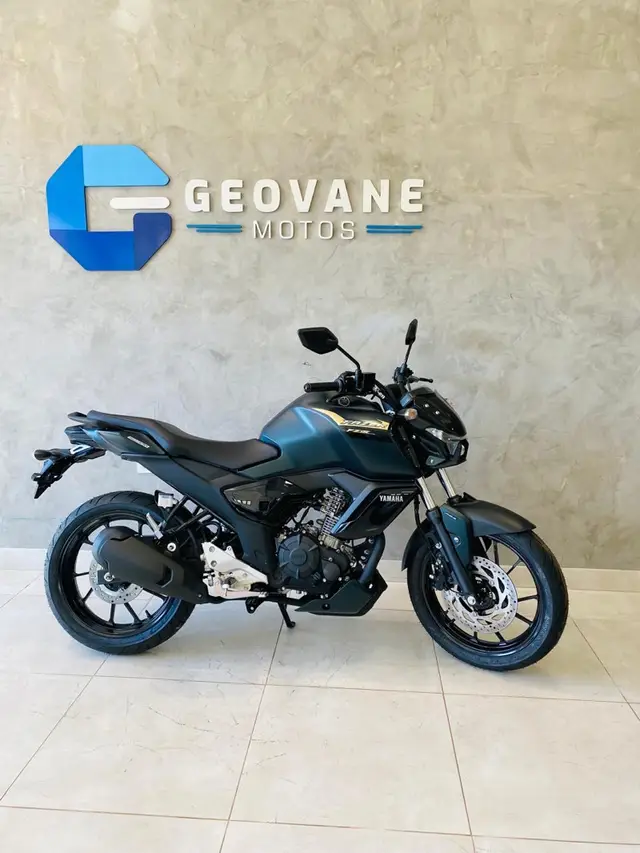 Moto Yamaha Fazer FZ15 2025 Connected