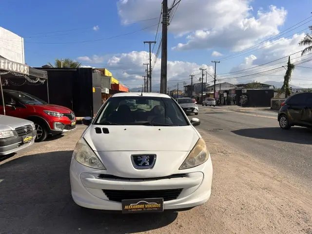 Carro Peugeot 207 2012 Hatch XR 1.4 8V (flex) 2p