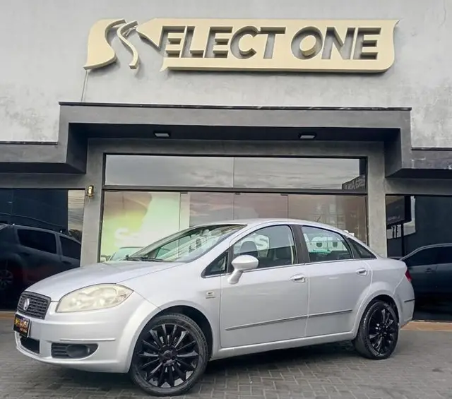 Carro Fiat Linea 2010 Absolute 1.9 16V Dualogic (Flex)