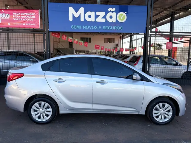 Carro Hyundai HB20S 2016 1.0 Comfort Style Turbo (Flex)