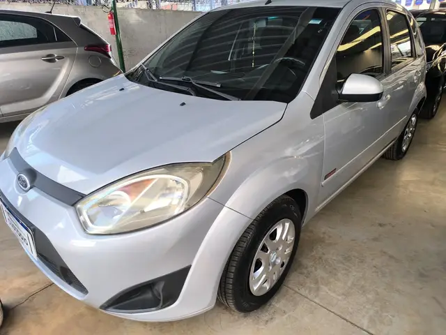 Carro Ford Fiesta Hatch 2011 1.0 (Flex)