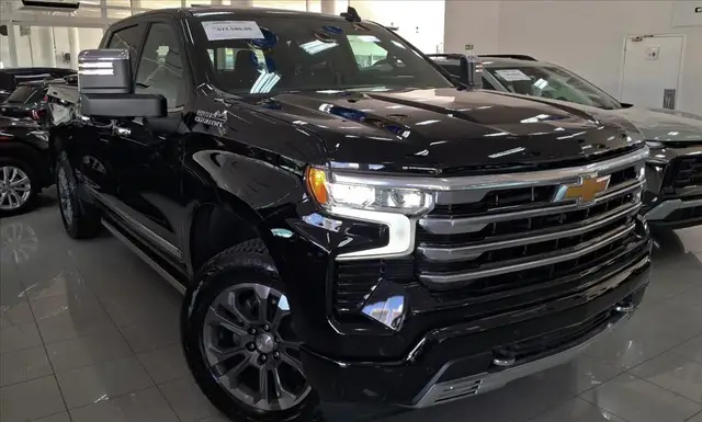 Carro Chevrolet Silverado 2025 High Country 5.3