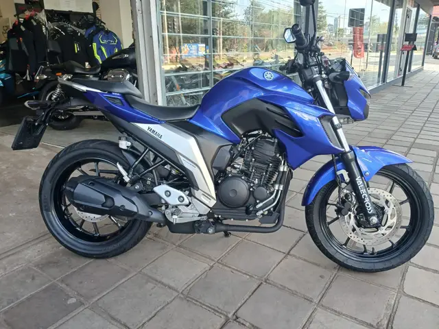 Moto Yamaha YS 250 Fazer 2022 ABS