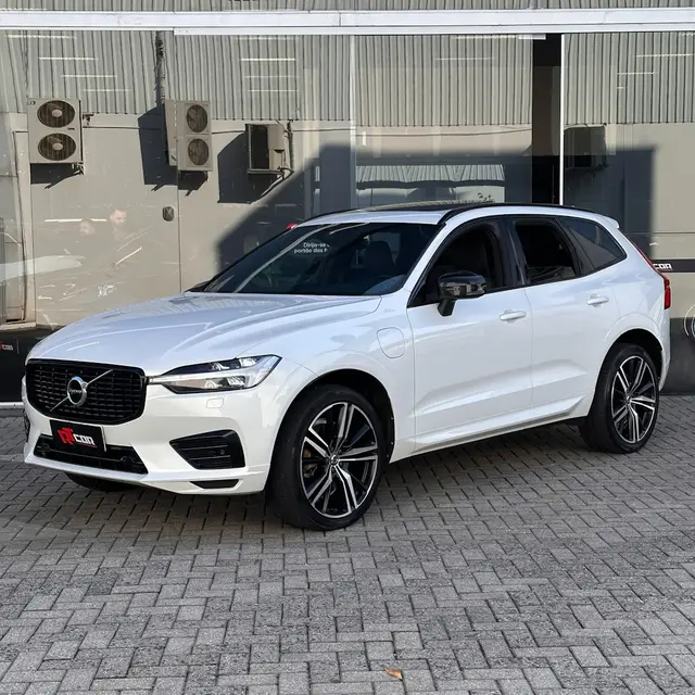 Carro Volvo XC60 2021 R-Design T8 2.0