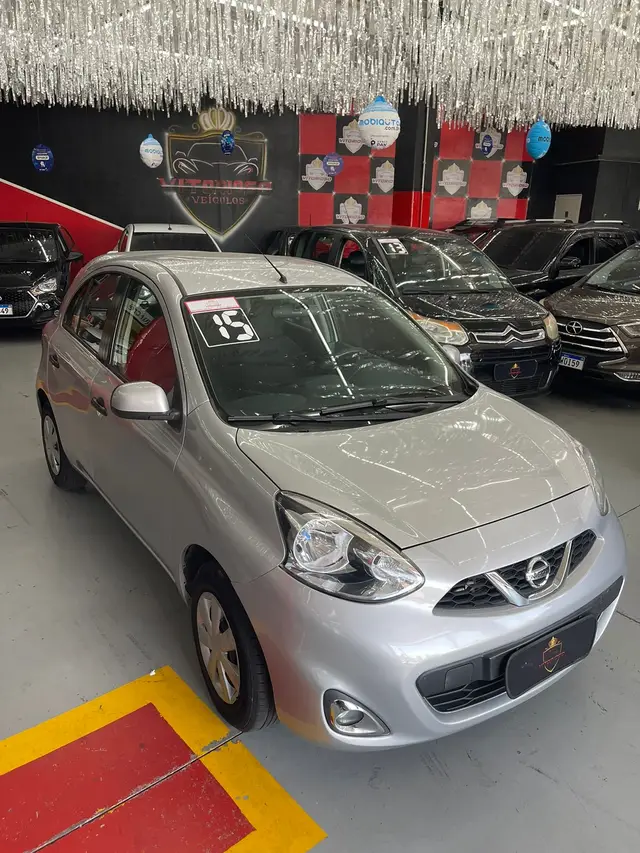 Carro Nissan March 2015 1.0 12V (Flex)