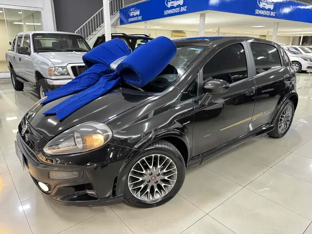 Carro Fiat Punto 2015 BlackMotion 1.8 16V Dualogic (Flex)