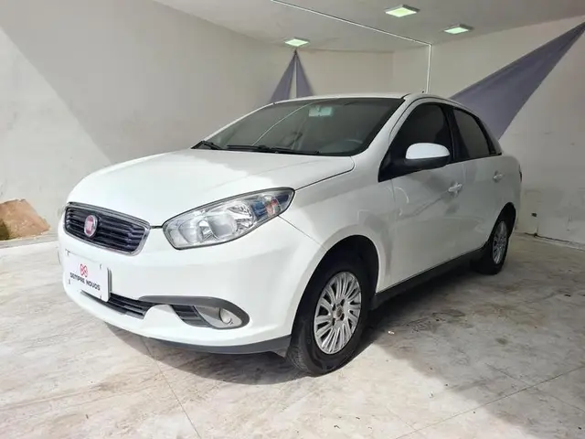 Carro Fiat Grand Siena 2018 Attractive 1.0 (Flex)