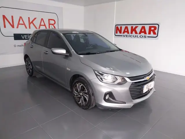 Carro Chevrolet Onix 2024 LT 1.0