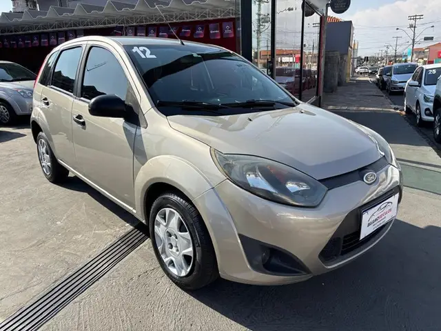 Carro Ford Fiesta Hatch 2012 1.6 (Flex)