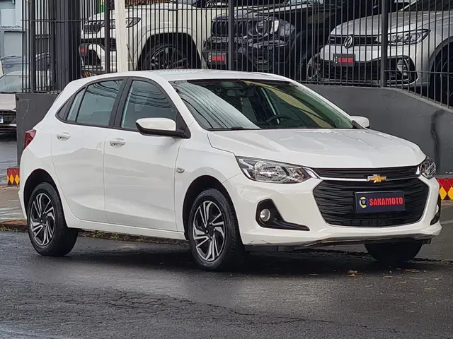 Carro Chevrolet Onix 2024 LT 1.0