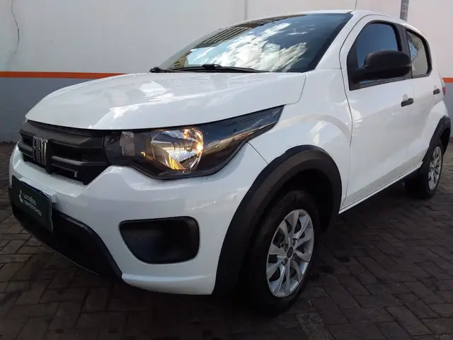 Carro Fiat Mobi 2024 Trekking 1.0