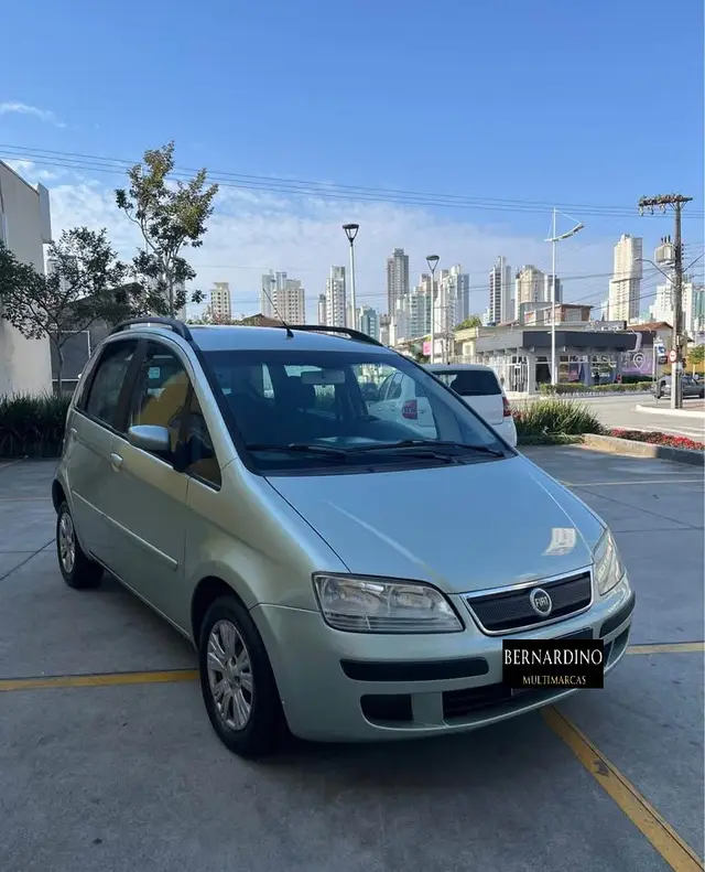 Carro Fiat Idea 2010 ELX 1.4 (Flex)