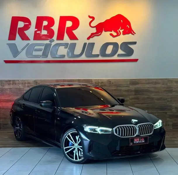 Carro BMW 320i 2023 M Sport 2.0 Turbo (Aut.)