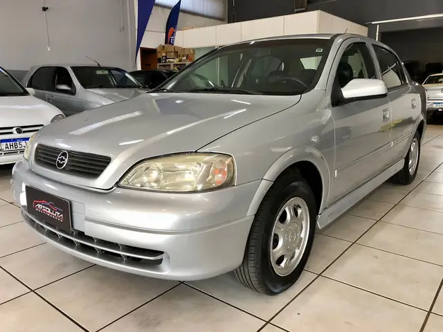 Carro Chevrolet Astra Sedan 2001 GL Milenium 1.8 MPFi