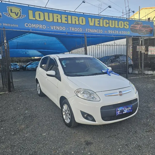Carro Fiat Palio 2012 Attractive 1.0 8V (Flex)