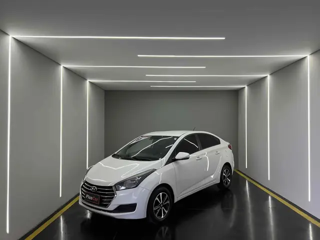 Carro Hyundai HB20S 2017 1.0 Comfort Plus (Flex)