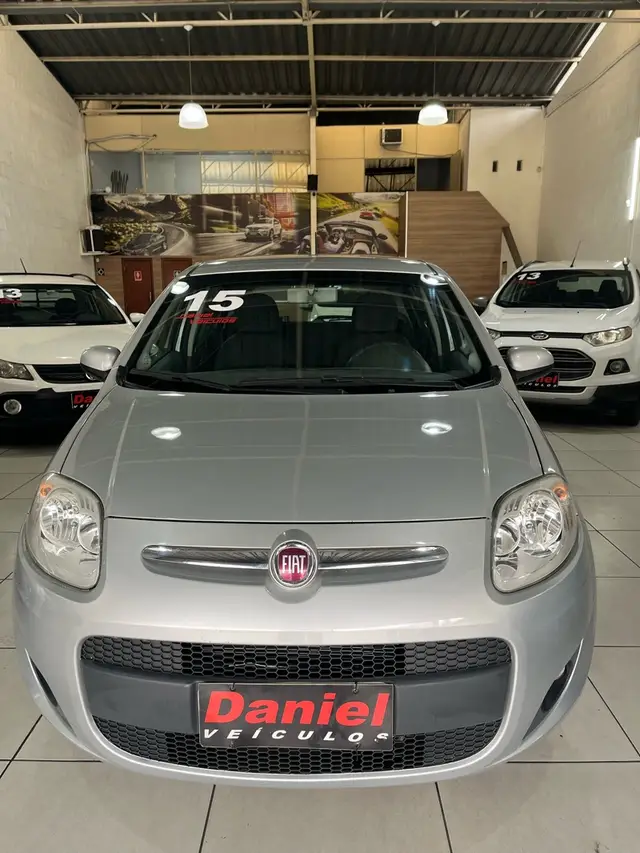 Carro Fiat Palio 2015 Attractive 1.0 Evo (Flex)
