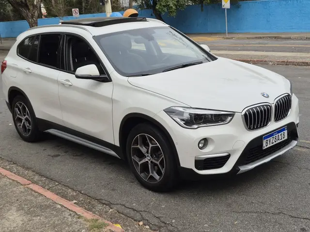 Carro BMW X1 2019 2.0 sDrive20i X-Line ActiveFlex