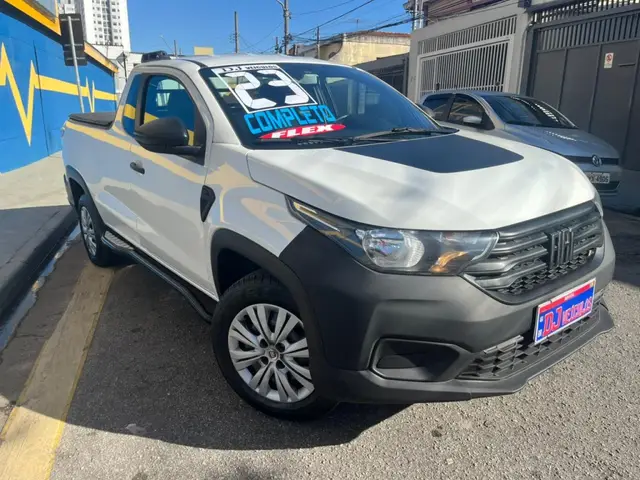 Carro Fiat Strada 2023 Endurance 1.4 Cabine Plus (Flex)