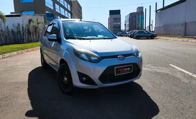 Carro Ford Fiesta Sedan 2013 Sed. 1.6 8V Flex 4p