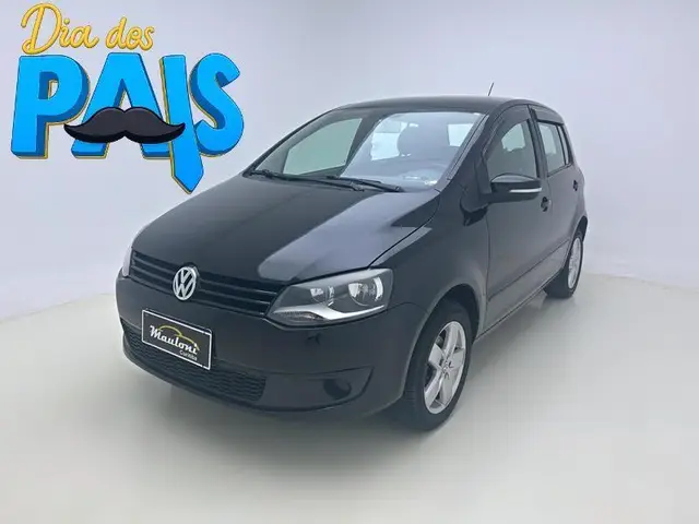 Carro Volkswagen Fox 2014 1.0 TEC (Flex) 4p