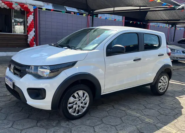 Carro Fiat Mobi 2023 Like 1.0 (Flex)