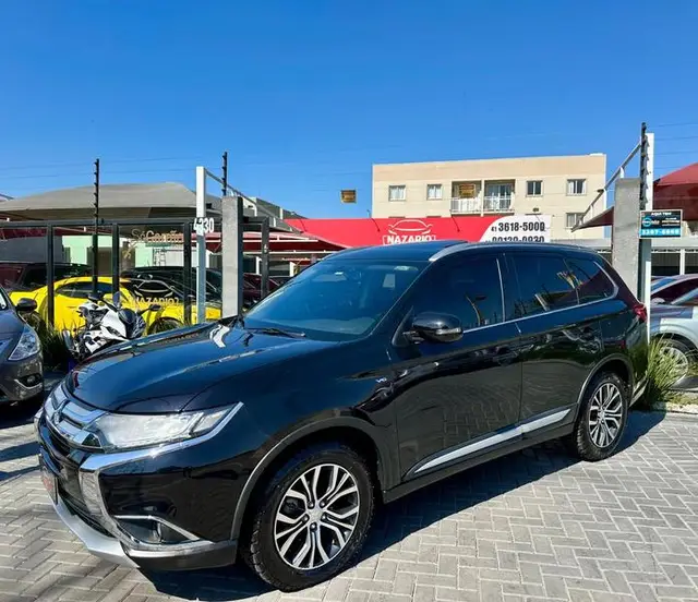 Carro Mitsubishi Outlander 2017 3.0 V6 GT Mid 4WD