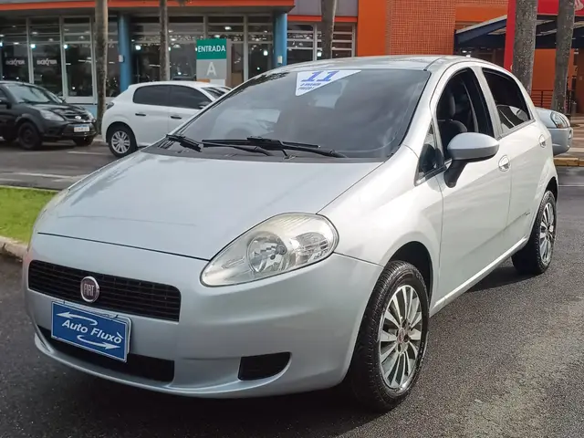 Carro Fiat Punto 2011 Attractive 1.4 (Flex)