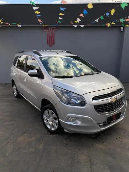 Carro Chevrolet Spin 2014 LTZ 7S 1.8 (Flex)