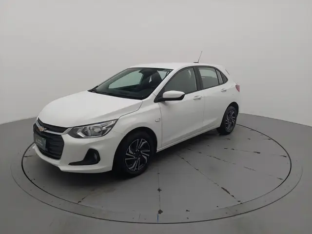 Carro Chevrolet Onix Plus 2024 LT 1.0