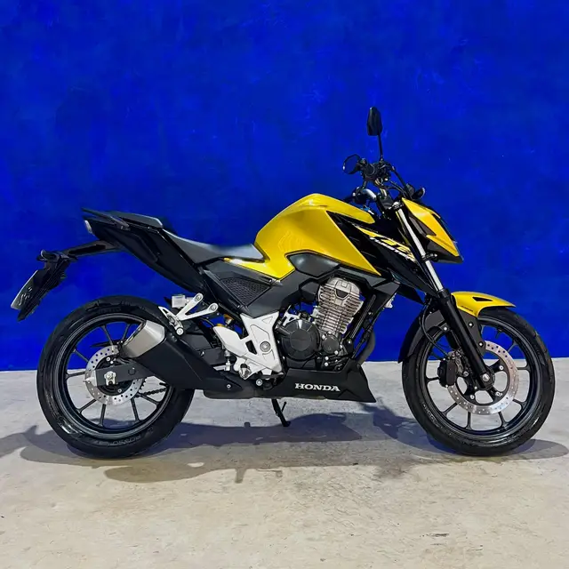 Moto Honda CB 300F Twister 2023 (CBS)