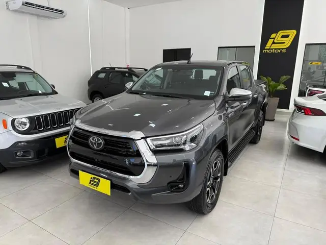 Carro Toyota Hilux Cabine Dupla 2023 SRX Limited 4x4 2.8 TDI Diesel Aut