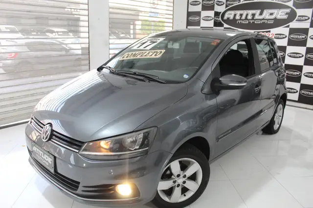 Carro Volkswagen Fox 2017 1.0 MPI Comfortline (Flex)