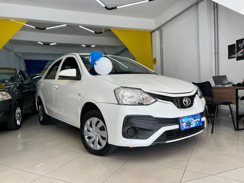 Toyota X 1.5 (Aut) (Flex)