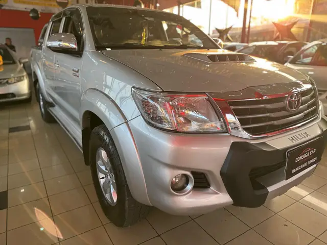 Carro Toyota Hilux Cabine Dupla 2015 Hilux 3.0 TDI 4x4 CD SRV (Aut)