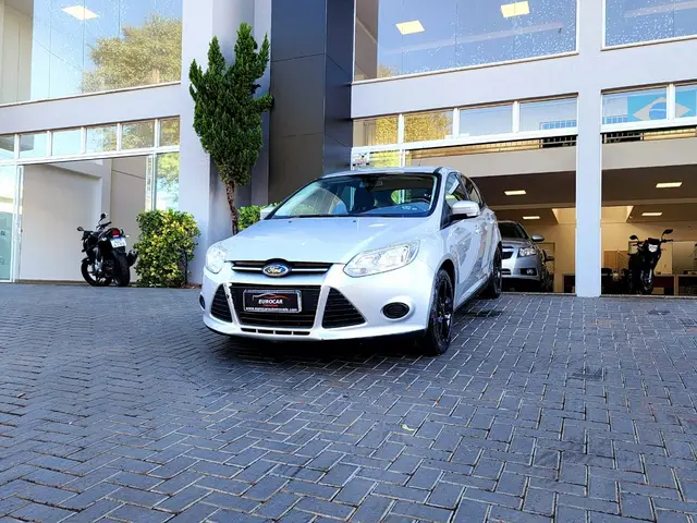 Carro Ford Focus Hatch 2015 S 1.6 16V TiVCT PowerShift