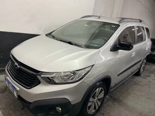 Carro Chevrolet Spin 2022 Activ 5 1.8 (Flex) (Aut)