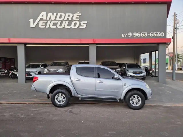 Carro Mitsubishi L200 Triton Sport 2014 3.2 DID-H HPE 4WD (Aut)
