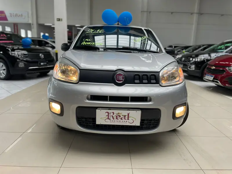 Fiat Uno Attractive 1.0 (Flex) 4p
