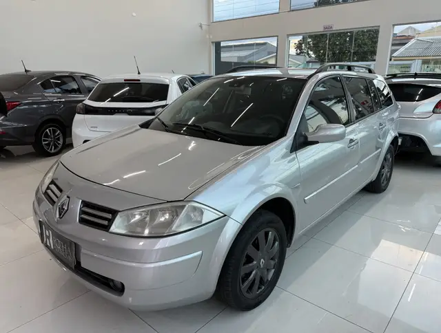 Carro Renault Megane Grand Tour 2012 Mégane Grand Tour Dynamique 1.6 16V (flex)