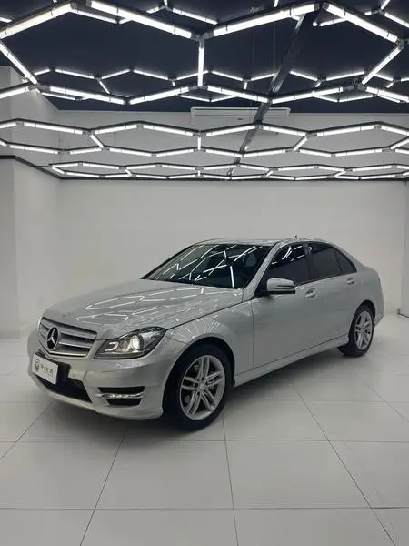 Carro Mercedes-Benz C 200  2014 Avantgarde 1.8 CGI Turbo