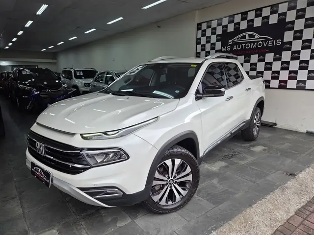 Carro Fiat Toro 2023 Volcano 2.0 TDI 4x4 (Aut)